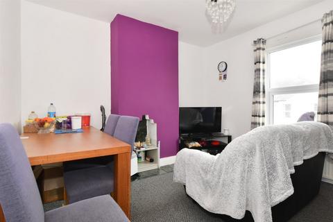 2 bedroom flat for sale, Cross Street, Sandown PO36