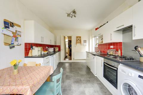 35 Elmer Road, London, SE6 2HA