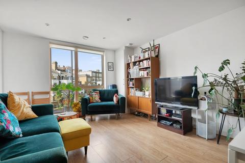 1 bedroom apartment for sale, Green Lanes, London, N16