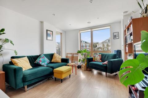 1 bedroom apartment for sale, Green Lanes, London, N16