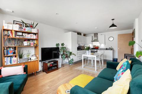 1 bedroom apartment for sale, Green Lanes, London, N16