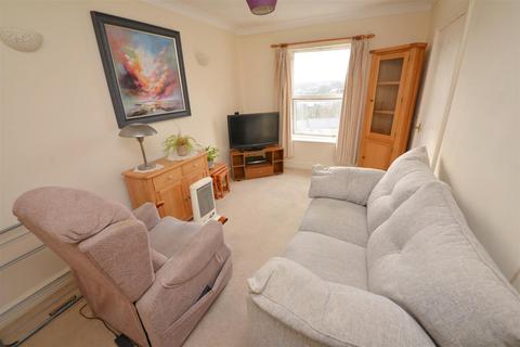 1 bedroom flat for sale, Station Road, Tenby