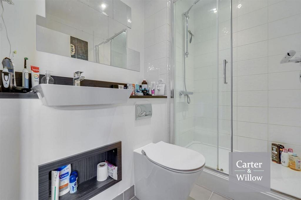 Shower room/ WC