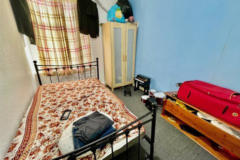 2 bedroom terraced house for sale, Watmough Street, Bradford, West Yorkshire, BD7