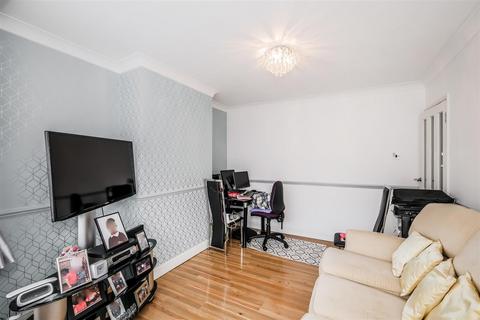 undefined, Onslow Gardens, South Woodford