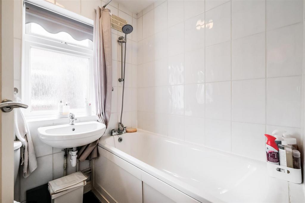 87 Onslow gardens-6.jpg