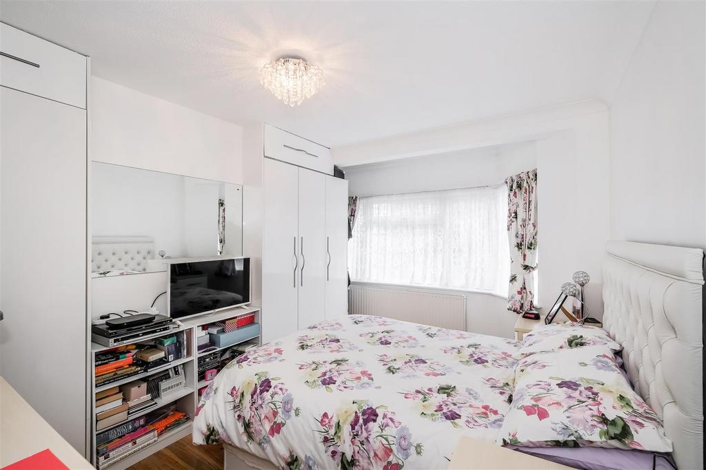 87 Onslow gardens-4.jpg