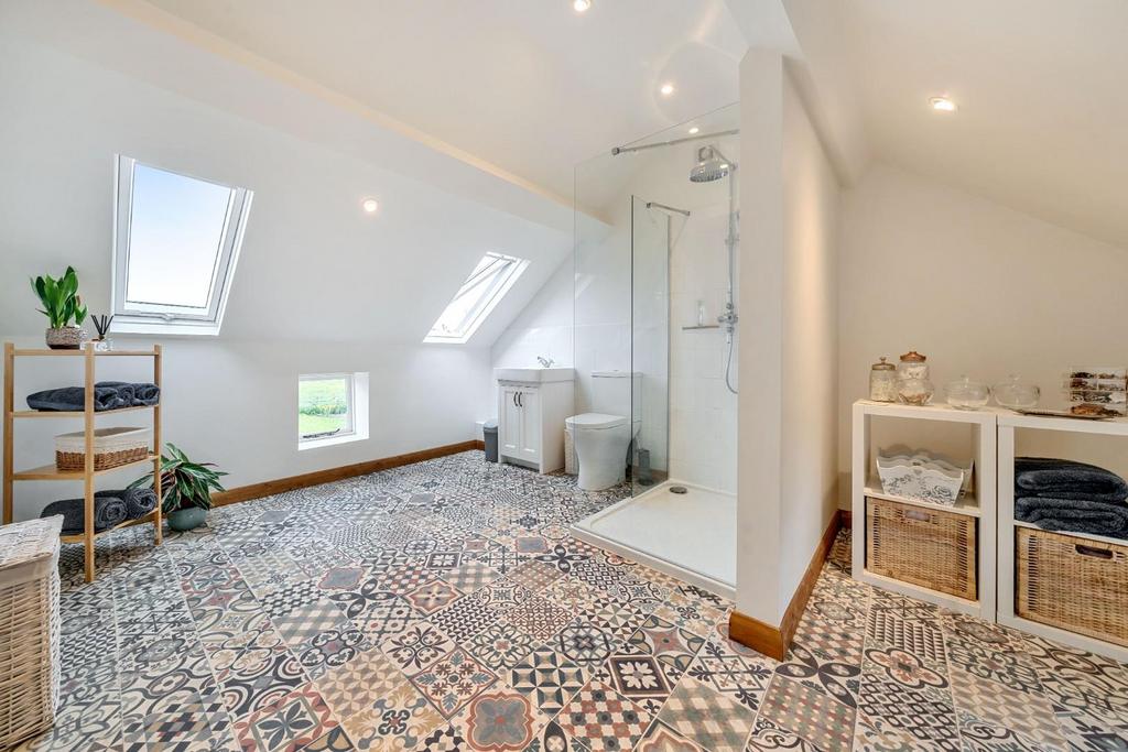 ANNEX EN-SUITE.jpg