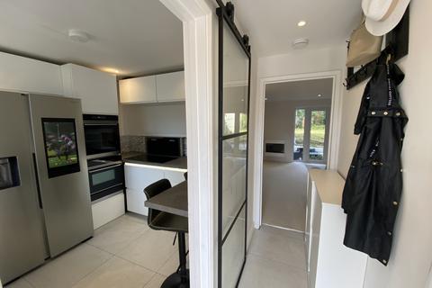 undefined, Milton Close, Henley-on-Thames, RG9