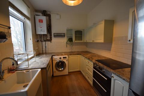 3 bedroom terraced house to rent, Gerrard Street, Hartshill