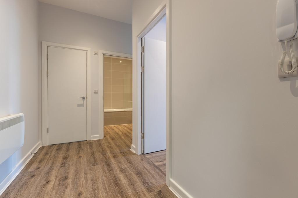 Apt 1 Entrance Hall