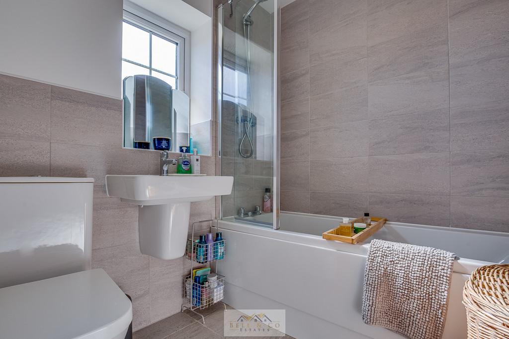 Bathroom 1.1