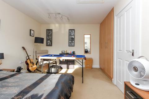 29 Goodwin Close, Wellingborough, NN8 4BS