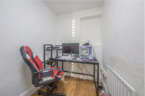 18 Bellamy Road, Oundle, Peterborough, PE8 4NA