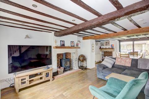4 bedroom cottage for sale, Westwells, Neston SN13