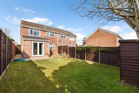 3 bedroom semi-detached house for sale, Redwing Road, Clanfield