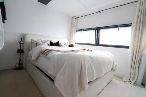 2 bedroom apartment for sale, Altrincham WA14
