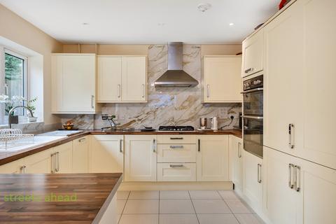 undefined, Hawthorne Gardens, Caterham, Surrey, CR3