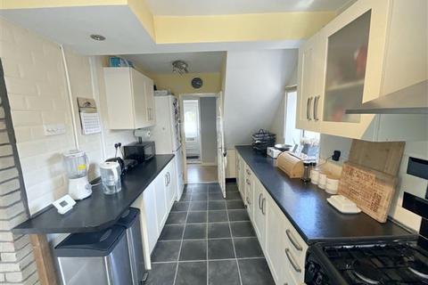 33 Severnside Drive, Sheffield, S13 7GR