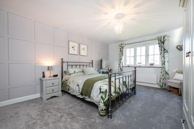 Principal bedroom