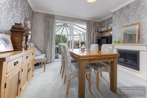 80 Norfolk Avenue, South Croydon, CR2 8BS