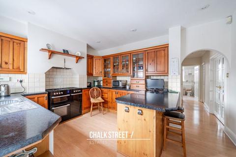26 Stanley Road, Hornchurch, RM12 4JN