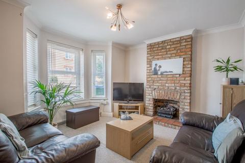32 West Street, Bexleyheath, DA7 4BE