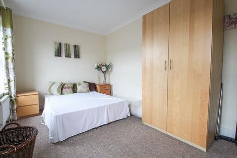 32 West Street, Bexleyheath, DA7 4BE