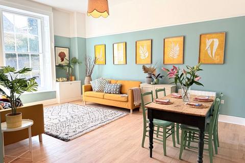 2 bedroom apartment for sale, 17 Bath Street, Frome