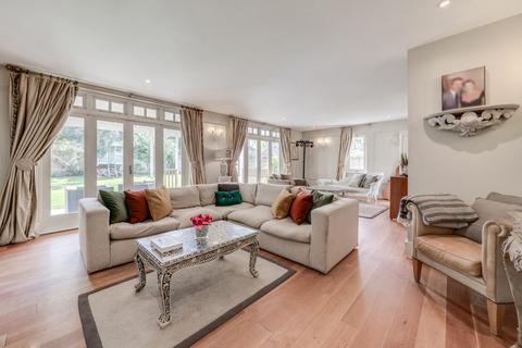 Upper Ham Road, Surrey TW10