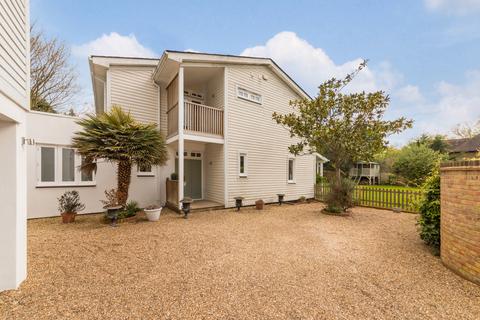 undefined, Upper Ham Road, Surrey TW10