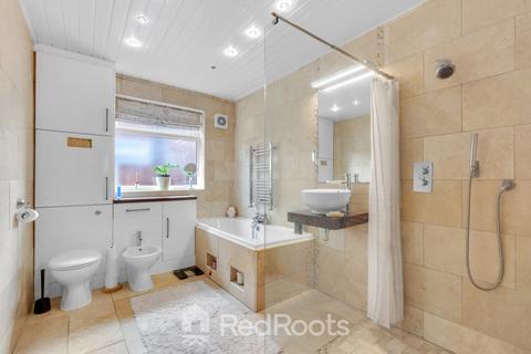 4 bedroom detached house for sale, Doncaster Road, Doncaster DN5