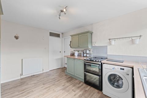 2 bedroom flat for sale, Kings Crescent, Pontefract WF8