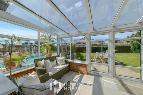 5 bedroom detached bungalow for sale, Stanley Avenue, St. Albans, AL2 3AB