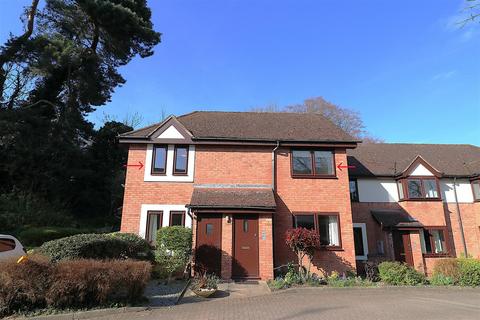 2 bedroom retirement property for sale, Garden Court, Priory Road, Warwick