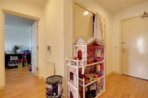 2 bedroom flat for sale, Magnetic Crescent, Enfield, EN3