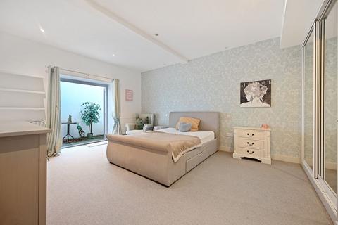 Flat 4, 54 Overton Road, Sutton, SM2 6RB