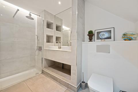 Flat 4, 54 Overton Road, Sutton, SM2 6RB