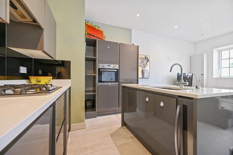 Flat 4, 54 Overton Road, Sutton, SM2 6RB