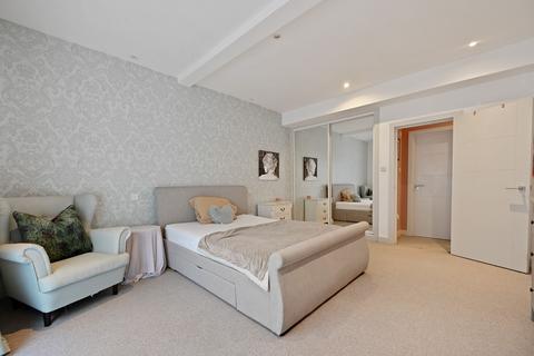 Flat 4, 54 Overton Road, Sutton, SM2 6RB