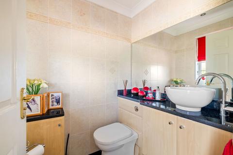 undefined, Orchard Close, Lincoln LN2