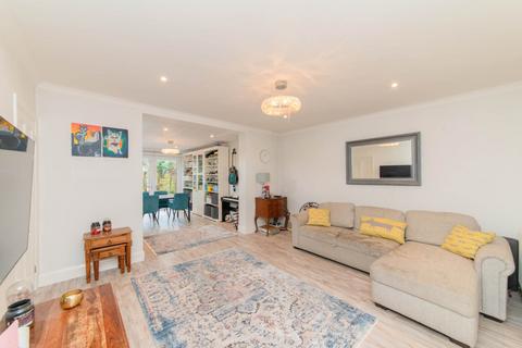 11 Windmill Street, Bushey Heath, Bushey, WD23 1NB