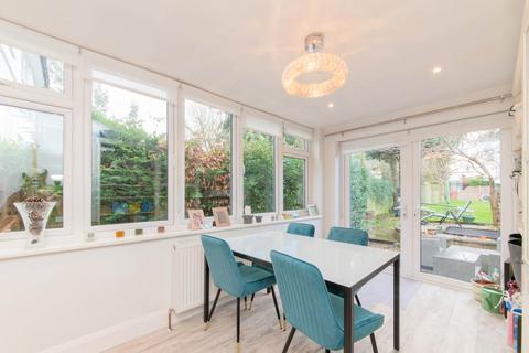 11 Windmill Street, Bushey Heath, Bushey, WD23 1NB