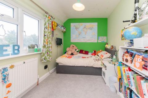 11 Windmill Street, Bushey Heath, Bushey, WD23 1NB