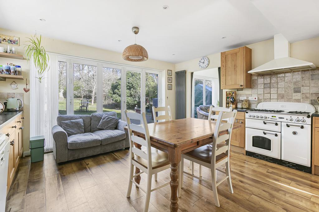 Kitchen/Breakfast