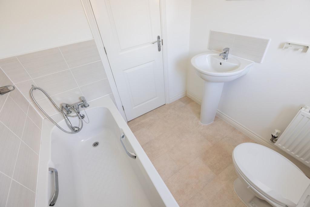 56 Adam Morris way - 012