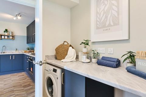 3 bedroom semi-detached house for sale, The Houghton - Plot 140 at Crabhill at Kingsgrove, Wantage, Rutherford Road OX12