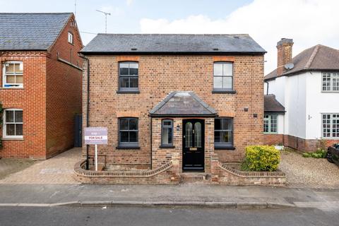 4 bedroom detached house for sale, Necton Road, St. Albans AL4