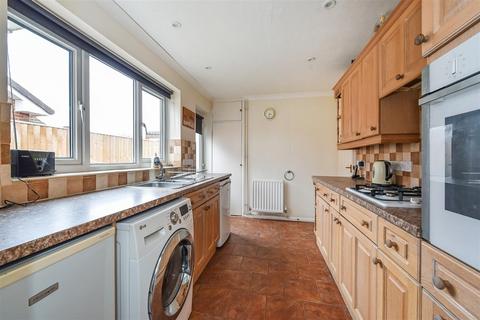 34 Blendon Drive, Andover, SP10 3NG