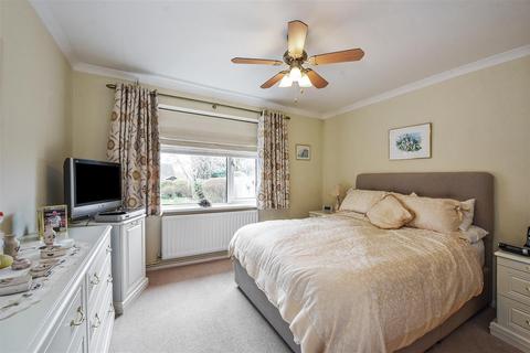 34 Blendon Drive, Andover, SP10 3NG
